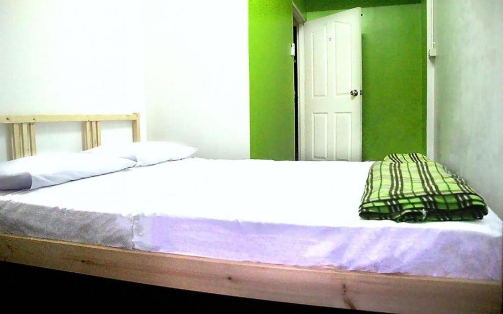 The Twins Hostel Bangkok Extérieur photo